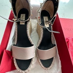 Valentino Garavani Rockstud Espadrille Wedge (Women)